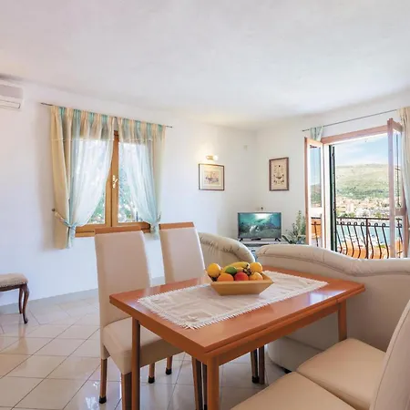 Apartament Svlazara