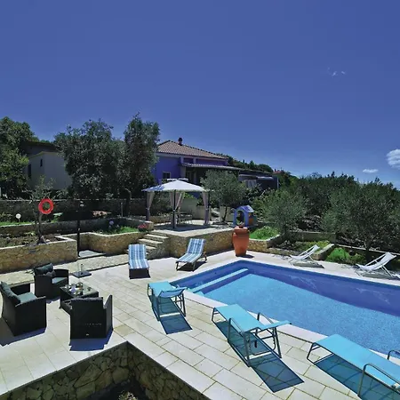 Nice Apartment In Trogir Trogir