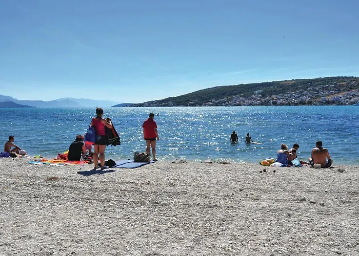 Svlazara * Трогір